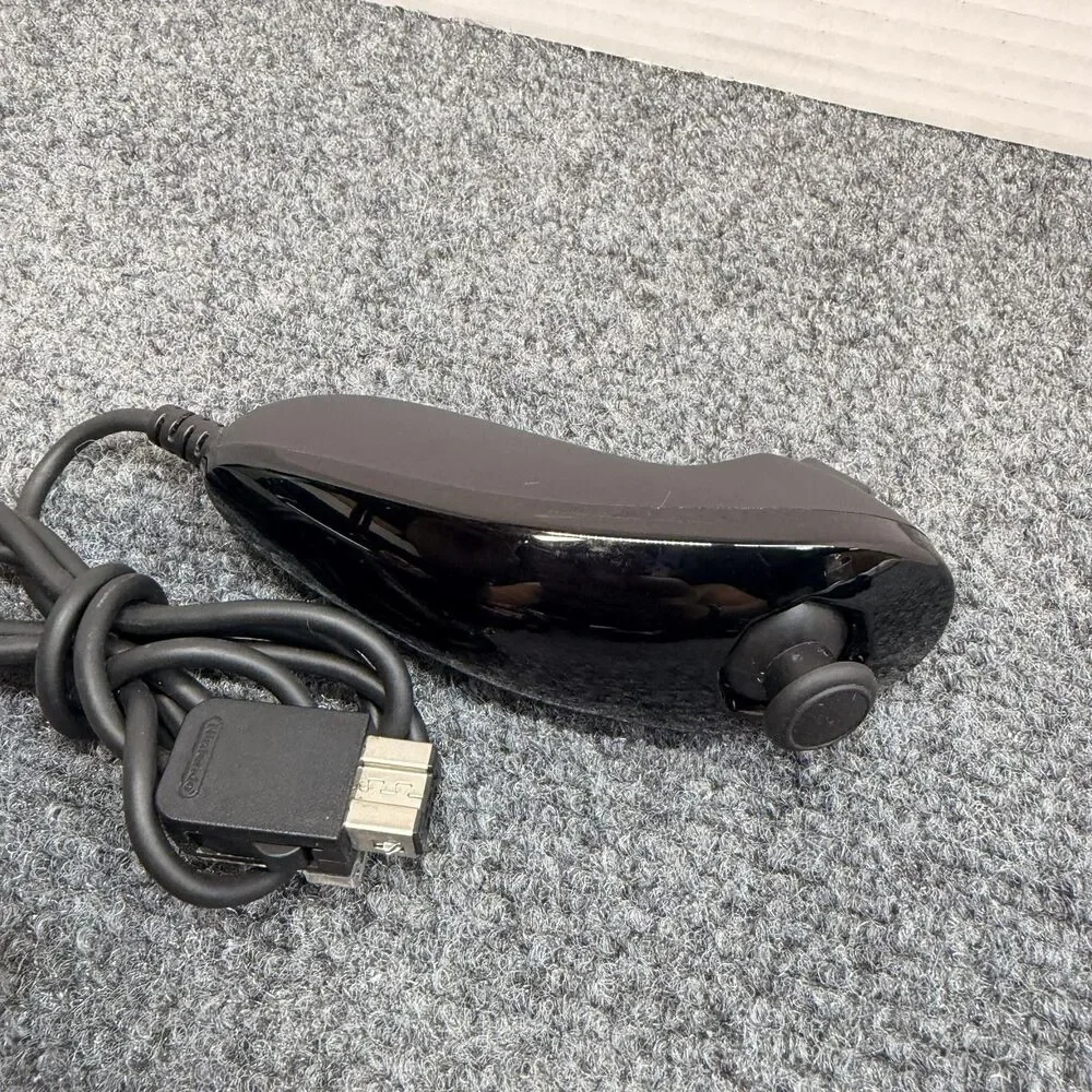 Nintendo Wii Nunchuk Controller RVL-004 Wired Joystick OEM Remote Attachment